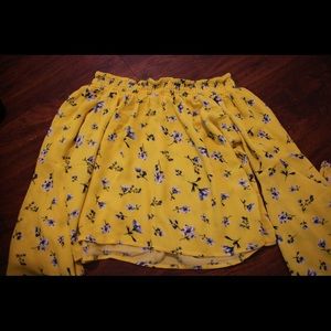 Passport yellow flower printed off the shouldertop